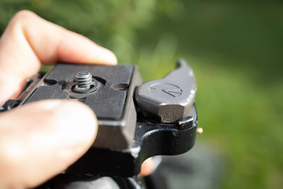 How Do Tripod Quick Release Plates Work? Brendan Williams Creative